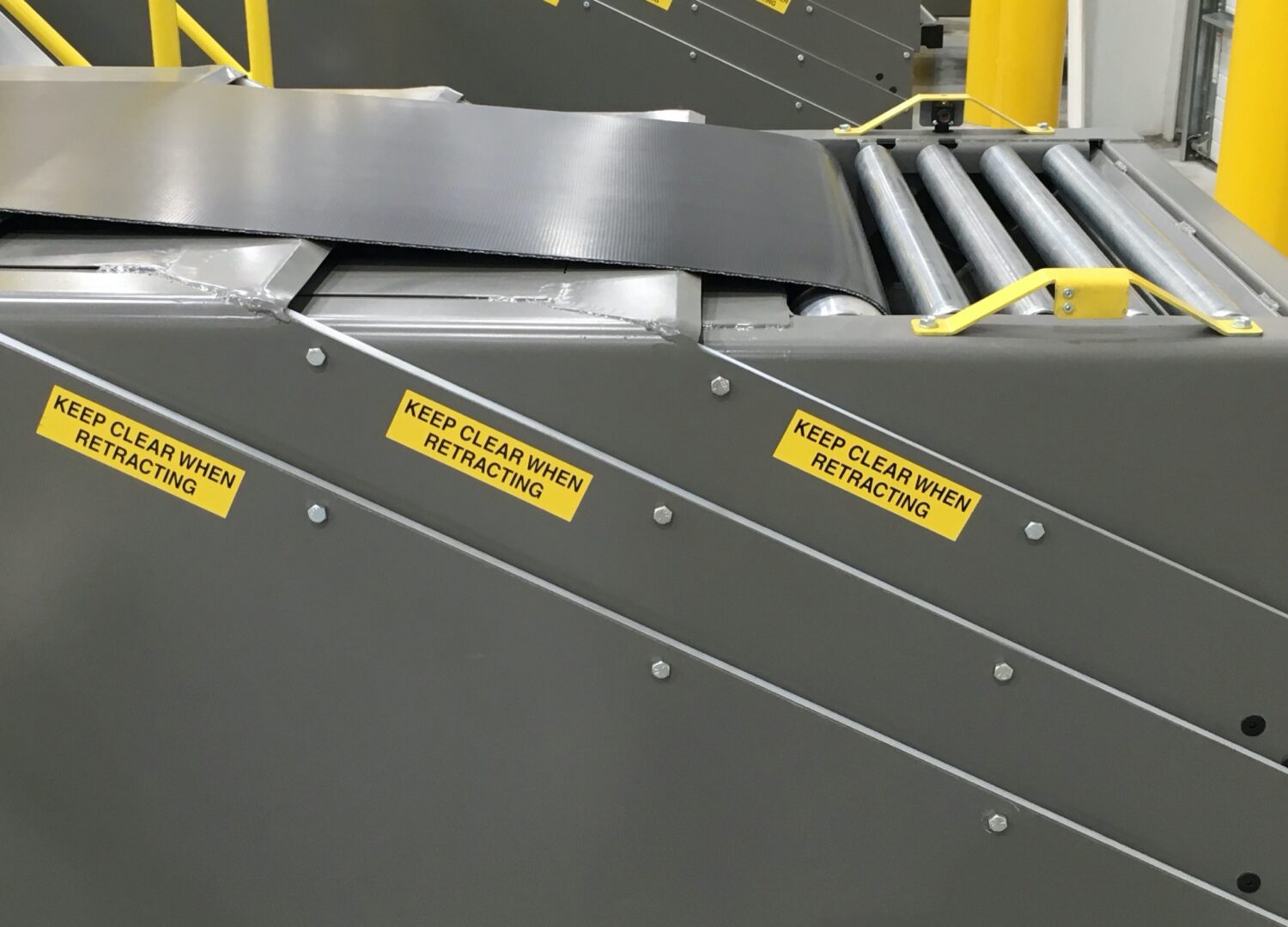 telescopic belt conveyor safety features
