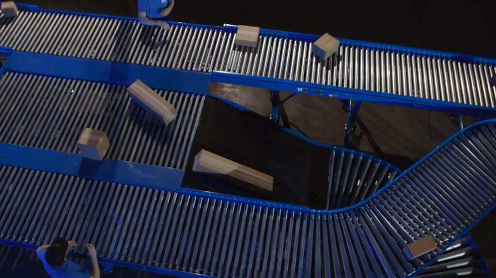 Conveyor Systems | FMH Conveyors